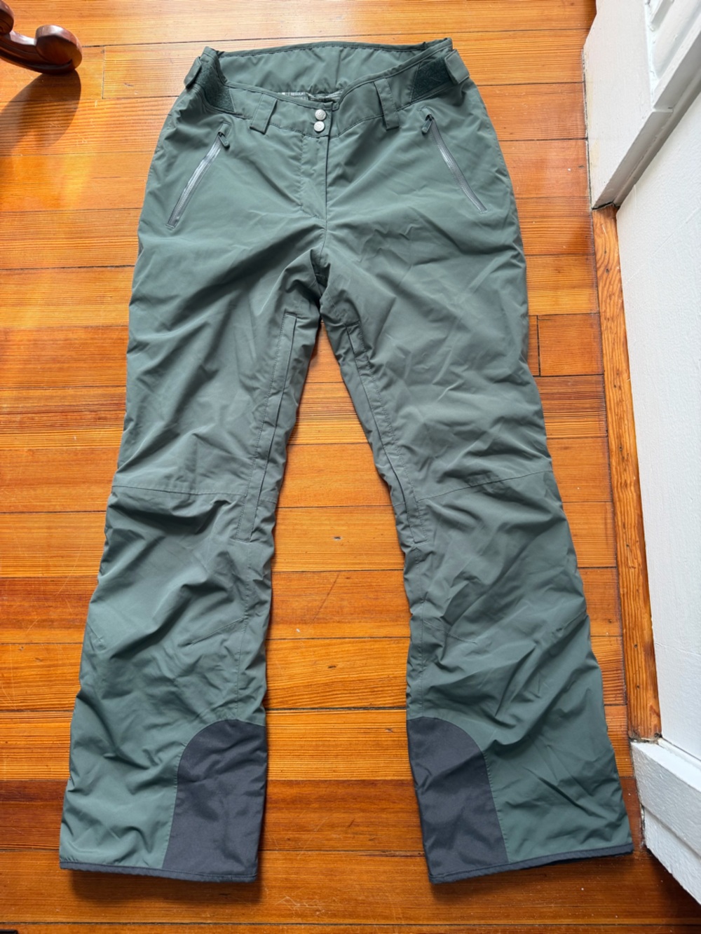 Helly Hansen Women’s Size M Gray Ski Pamts Recco Tech